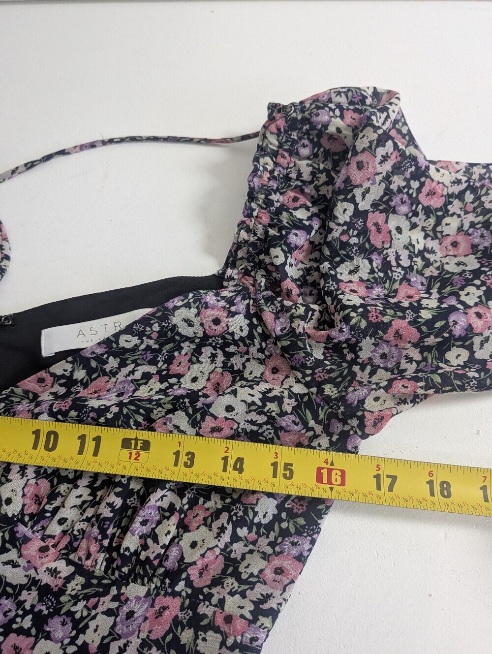 ASTR The Label Dress Women's Small Black Floral Puff Sleeve Fit And Flare EUC - Picture 11 of 13